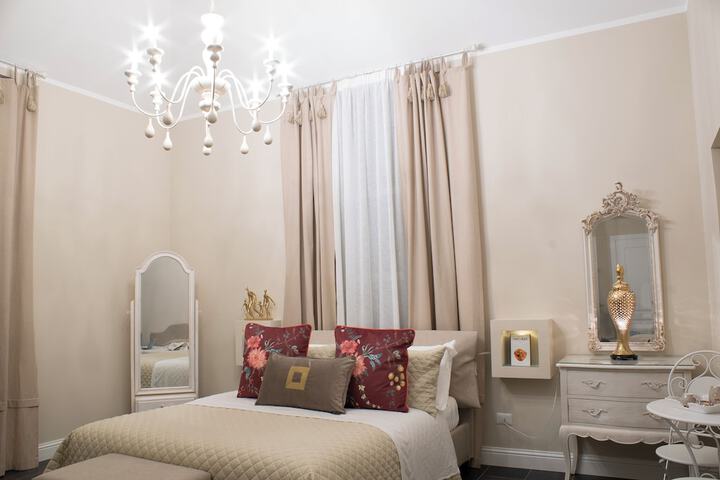 Room 4 of 22