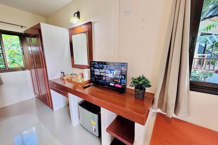 Room 8 of 40
