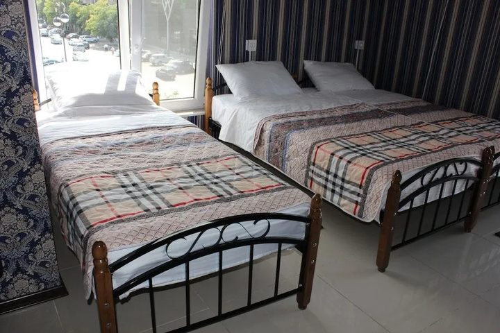 Room 5 of 15