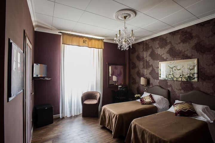 Room 43 of 90