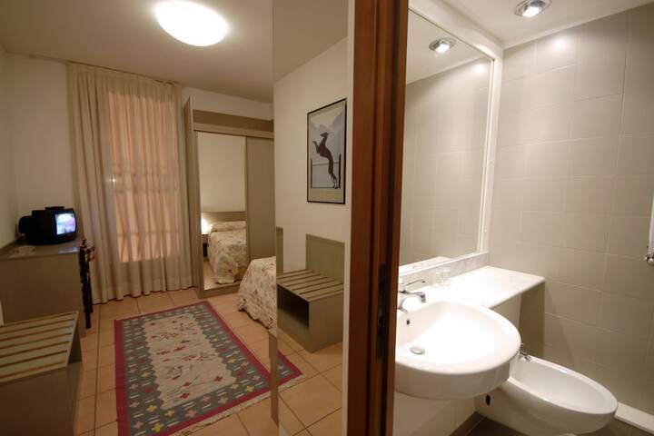 Room 18 of 42