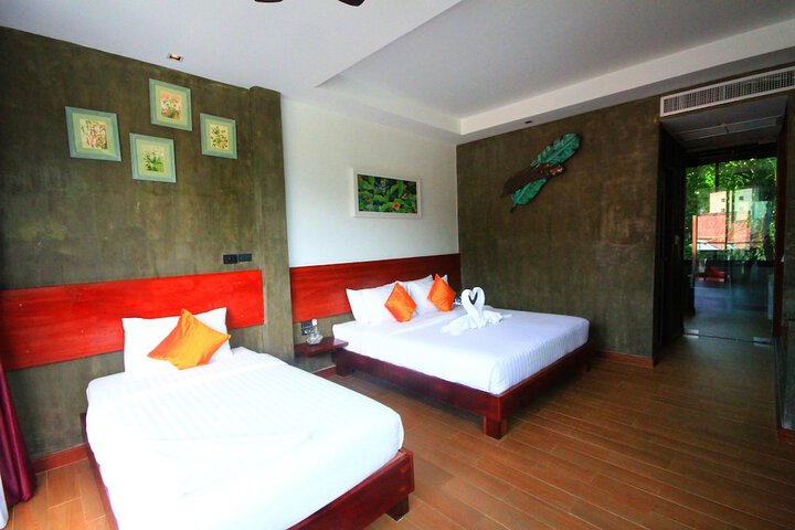 Room 9 of 135