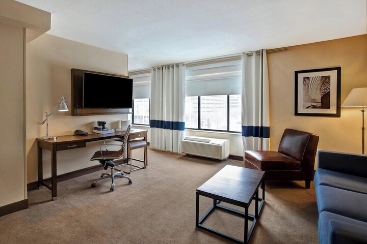 Room 49 of 95