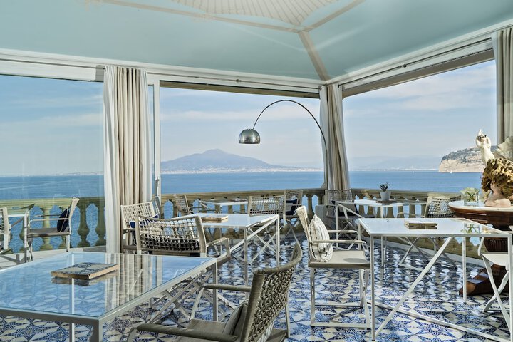 Hotel Interior 103 of 118