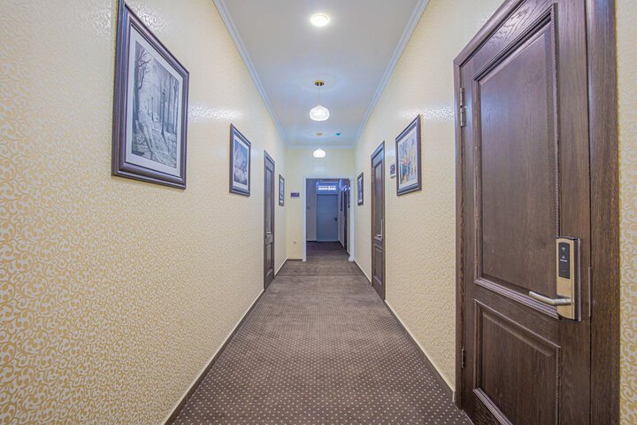 Ballroom/Hall 43 of 54