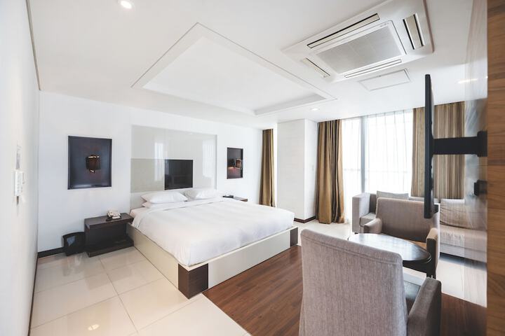 Room 87 of 151