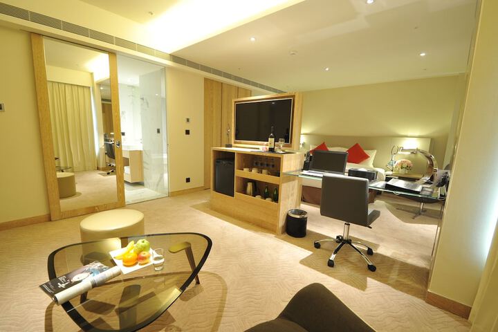 Room 12 of 44