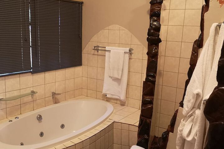 Room 10 of 50