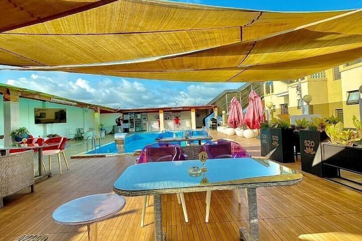 Terrace/Patio 7 of 10