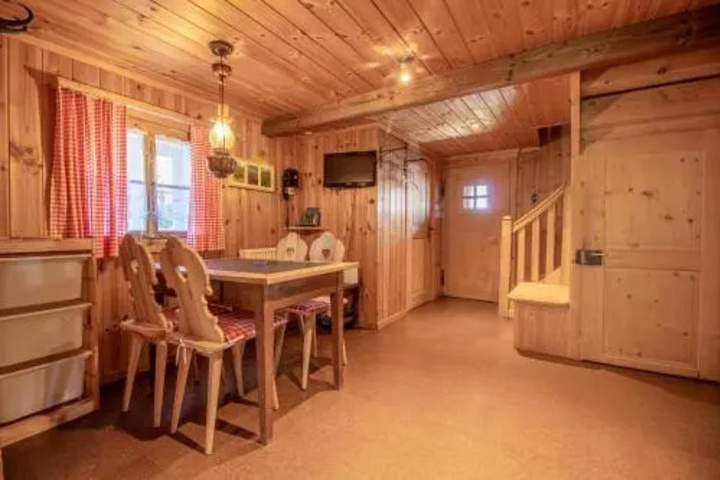 Room 3 of 5