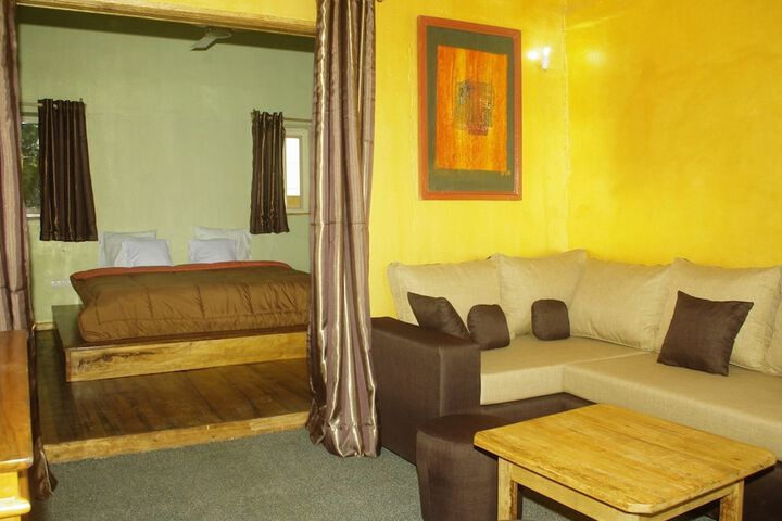 Room 3 of 6