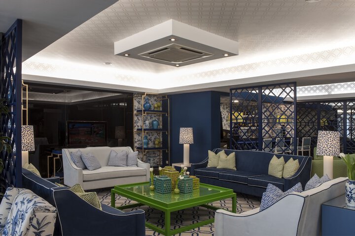 Entrance & Lobby