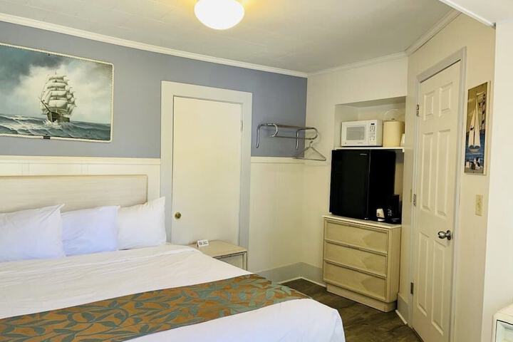 Room 22 of 60
