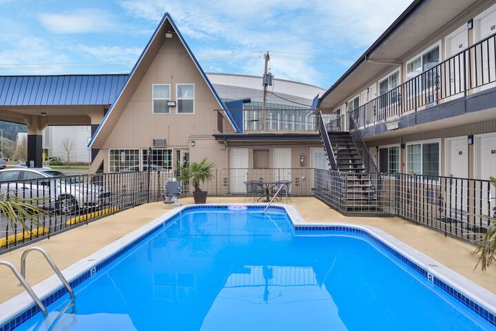 Pool 18 of 48
