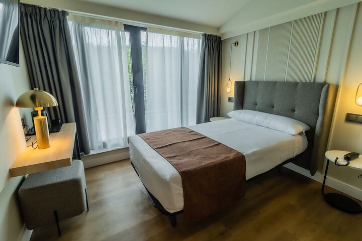 Room 47 of 132