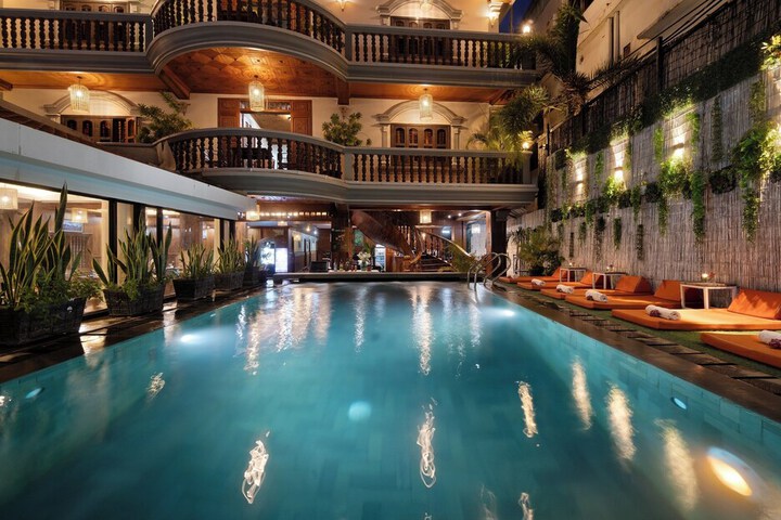 Pool 54 of 84