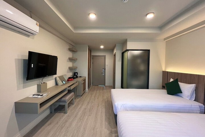 Room 12 of 49