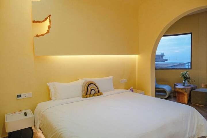 Room 45 of 150