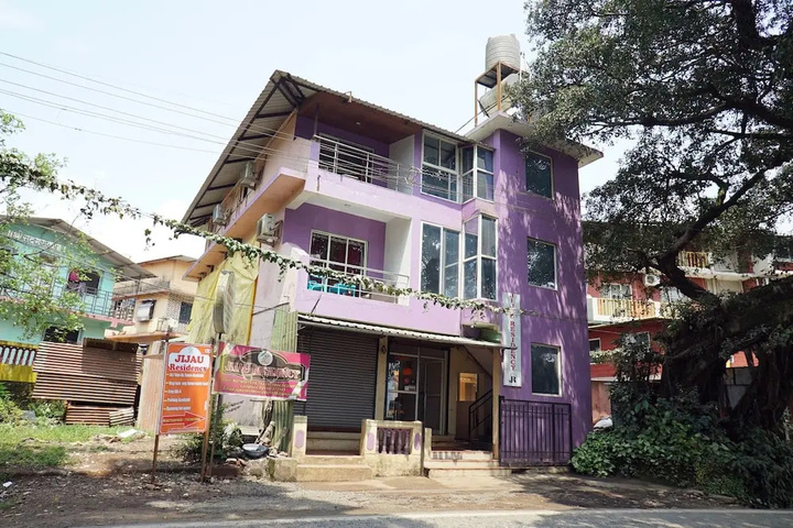 OYO 22041 Jijau Residency