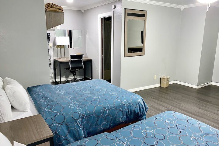 Room 15 of 35