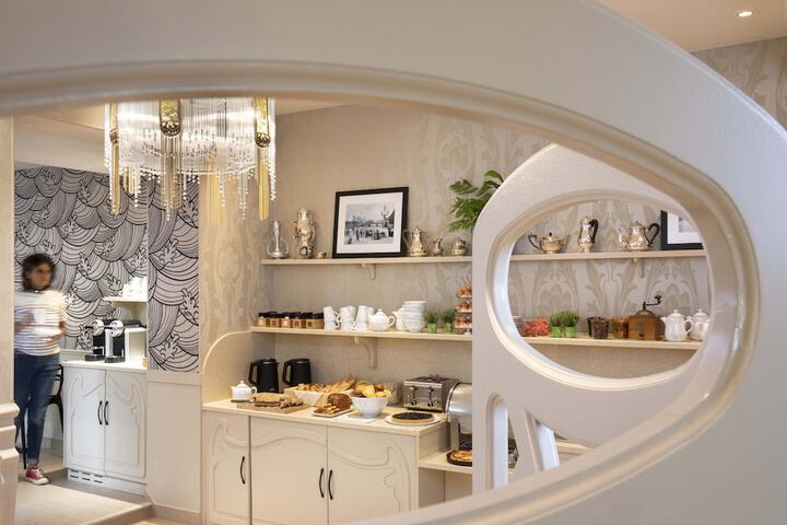 Breakfast area
