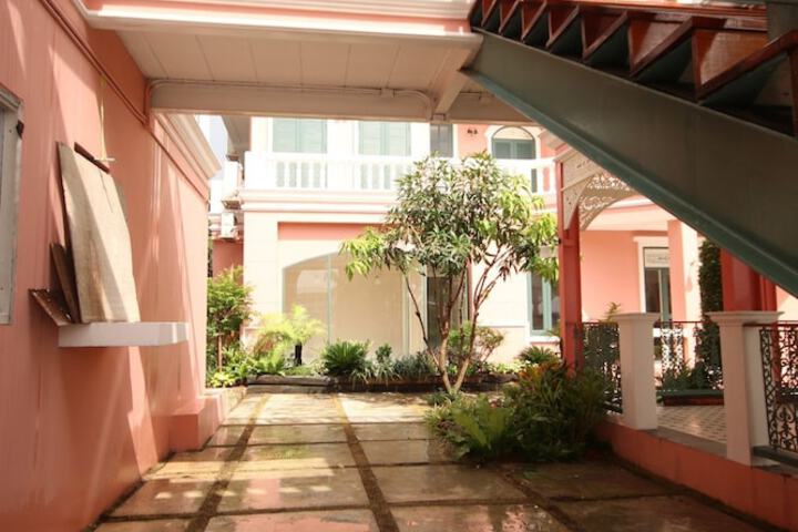 Hotel 73 of 81
