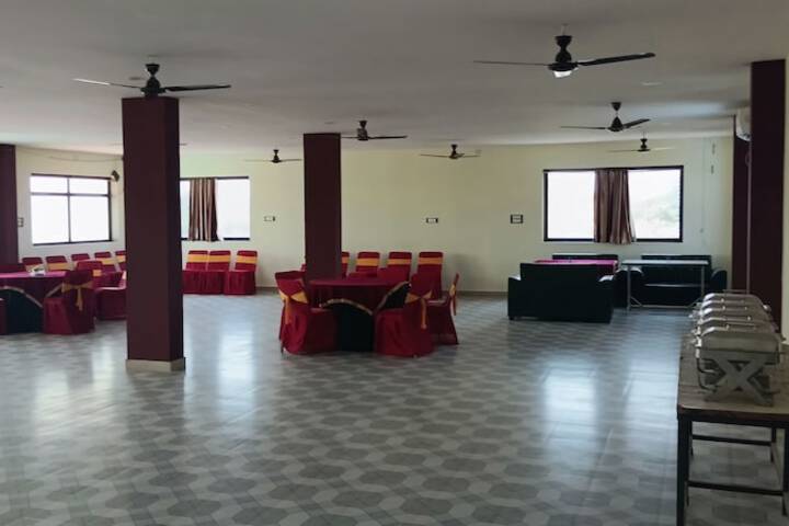 Business Center 10 of 15