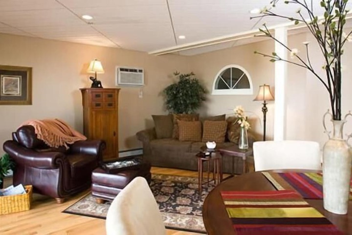 Entrance & Lobby