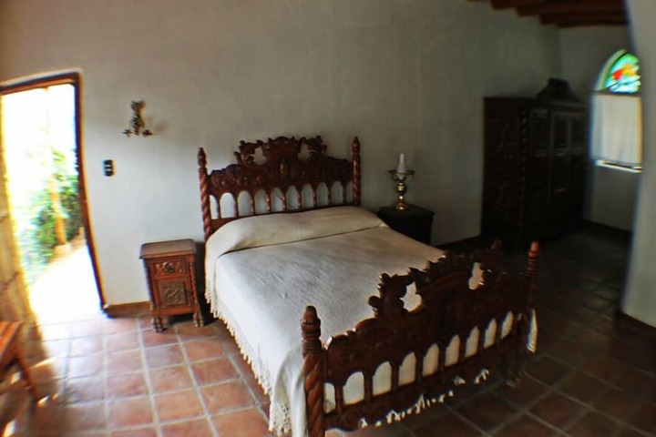 Room 4 of 21