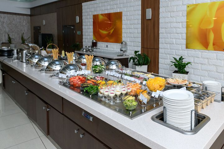 Breakfast/Coffee Service 54 of 70