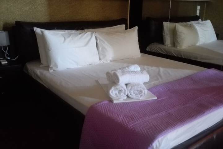 Room 5 of 30