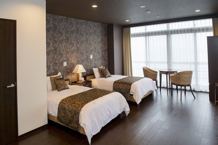 Room 8 of 40
