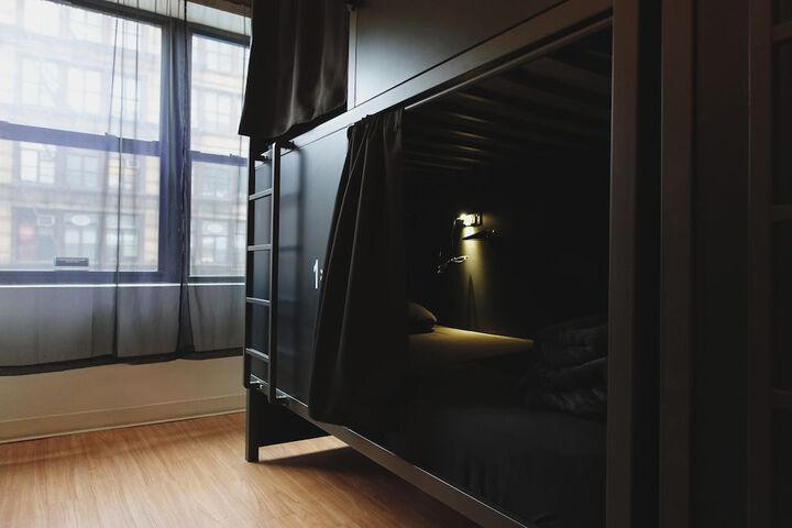 Room 7 of 24
