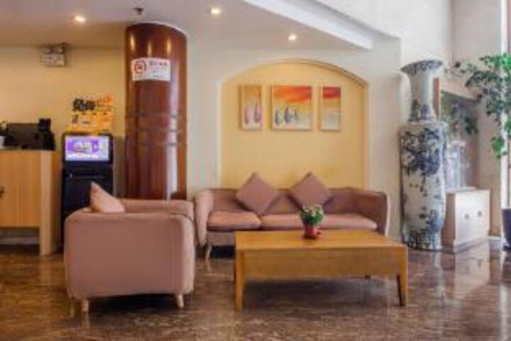 Sushi Select Hotel (Fuzhou Road Shanghai Peoples Square)