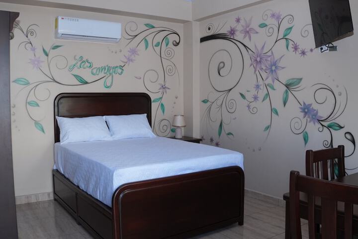Room 9 of 26