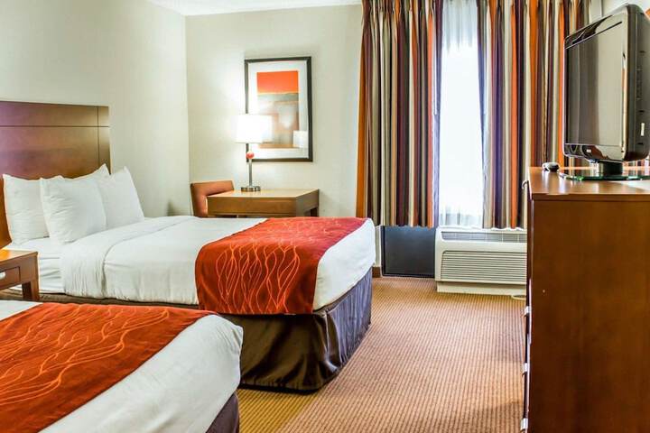 2 Double Beds (1 of 9)