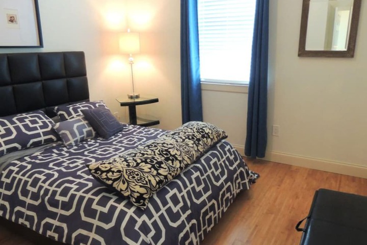 Room 7 of 30
