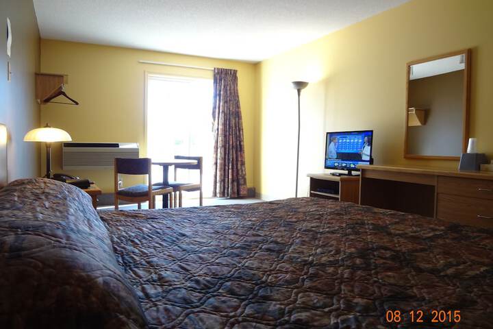 Room 25 of 63