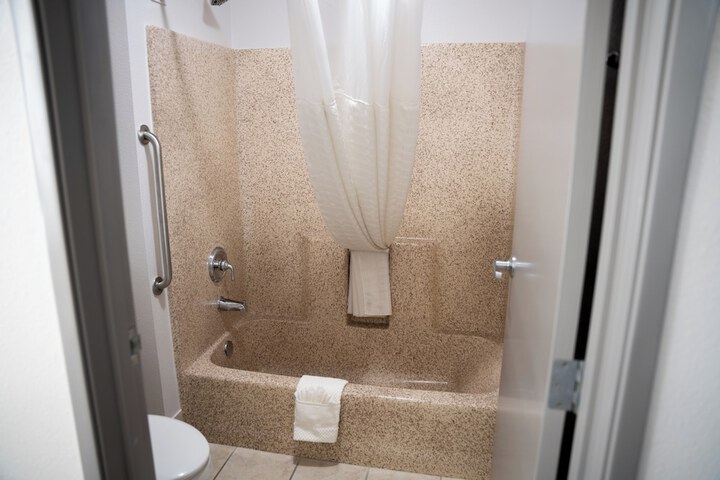 Clean Restrooms