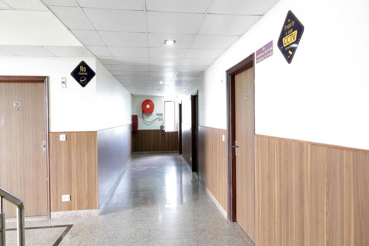 Capital O 2166 Hotel KMahaveer