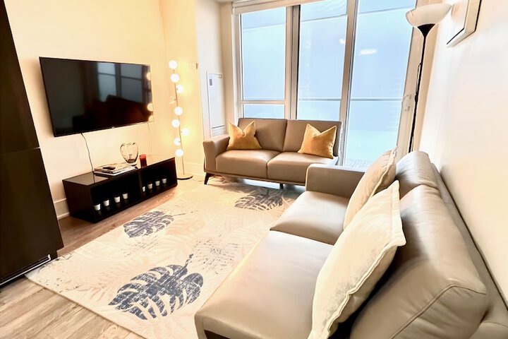 Room 16 of 33