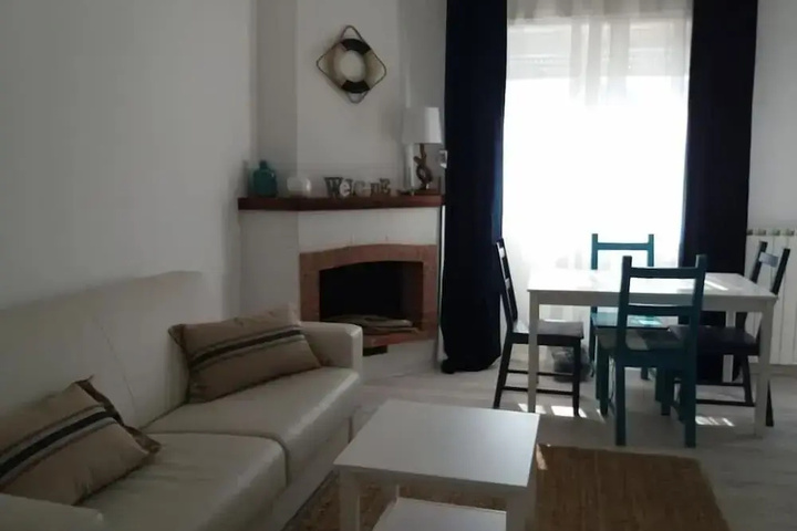 Room 6 of 17