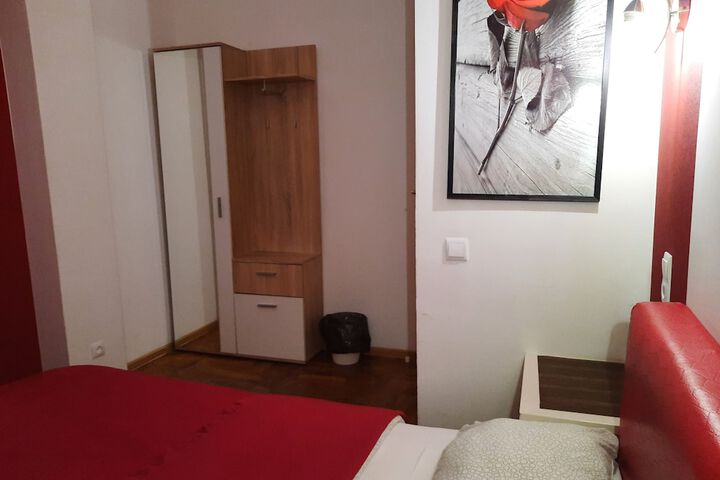 Room 67 of 159