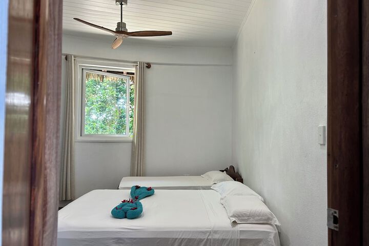 Room 3 of 44