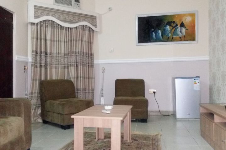 Room 10 of 19