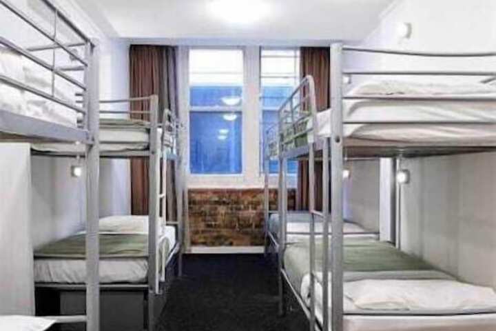 Room 28 of 51