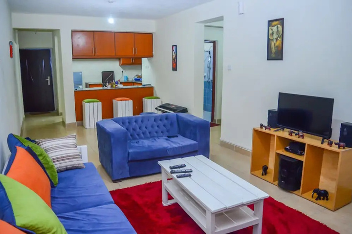 Room 4 of 12