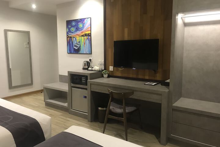 Room 29 of 52