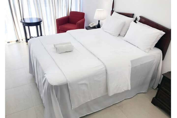 Room 20 of 170