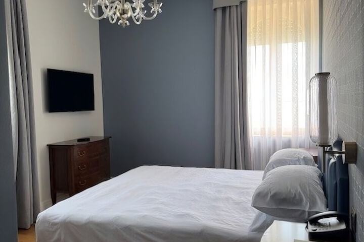 Room 55 of 111